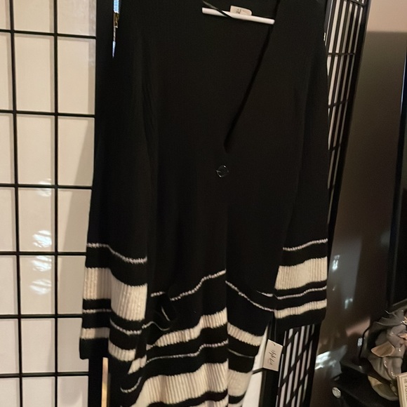 Cardigan - Picture 4 of 6